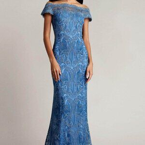 Tadashi Shoji Short Sleeved Lace Gown New With Tags - Blue